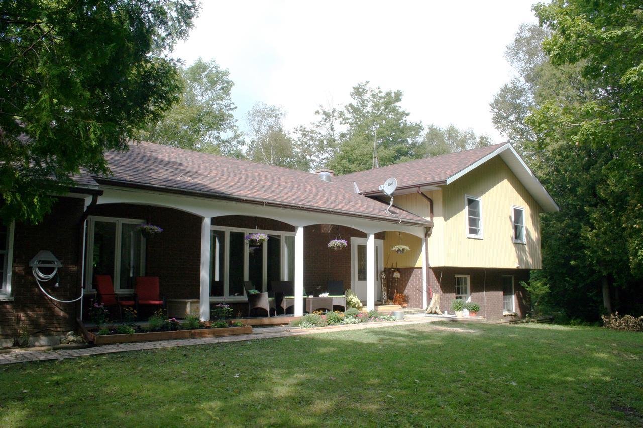 Jacob'S Stone Bed & Breakfast Miller Lake Exterior photo